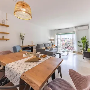 Apartment Bravissimo Placa De La Independencia, Morning Sun, Girona